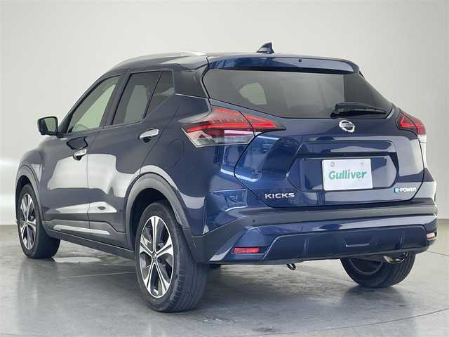 日産 キックス X 愛知県 2021(令3)年 3.1万km ダークブルー 純正９型ナビ　フルセグＴＶ　全方位カメラ　プロパイロット　デジタルインナーミラー　シートヒーター　ステアリングヒーター　ルーフレール　エマブレ　衝突軽減　追従クルコン　コーナーセンサー　ＬＥＤオートライト　フォグランプ　ハンドル支援　電動パーキングブレーキ　禁煙車