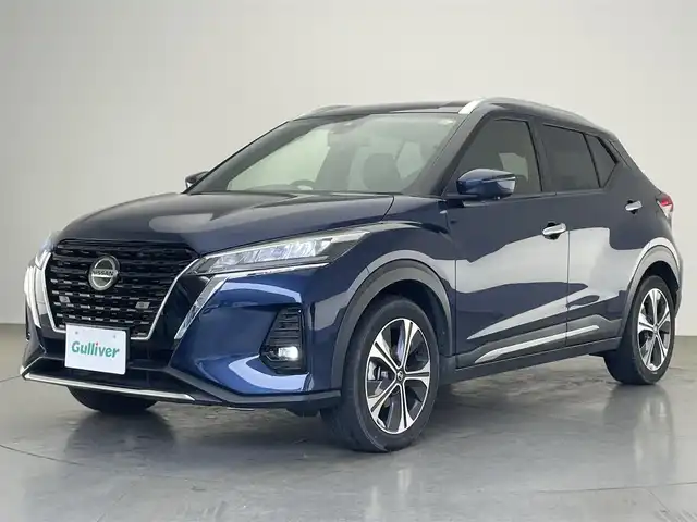 日産 キックス X 愛知県 2021(令3)年 3.1万km ダークブルー 純正９型ナビ　フルセグＴＶ　全方位カメラ　プロパイロット　デジタルインナーミラー　シートヒーター　ステアリングヒーター　ルーフレール　エマブレ　衝突軽減　追従クルコン　コーナーセンサー　ＬＥＤオートライト　フォグランプ　ハンドル支援　電動パーキングブレーキ　禁煙車