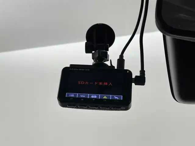 トヨタ ライズ Z 埼玉県 2022(令4)年 1.3万km ファイアークォーツレッドM 純正９インチナビ　バックカメラ　前後ドライブレコーダー　シートヒーター　レーダークルーズコントロール　ＬＥＤヘッドライト　スマートアシスト　地デジフルセグ　Ｂｌｕｅｔｏｏｔｈ　スマートキー