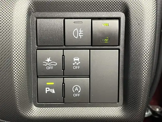 トヨタ ライズ Z 埼玉県 2022(令4)年 1.3万km ファイアークォーツレッドM 純正９インチナビ　バックカメラ　前後ドライブレコーダー　シートヒーター　レーダークルーズコントロール　ＬＥＤヘッドライト　スマートアシスト　地デジフルセグ　Ｂｌｕｅｔｏｏｔｈ　スマートキー