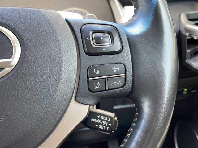 レクサス ＮＸ 300 Iパッケージ 静岡県 2018(平30)年 7.9万km ソニッククォーツ 純正メモリナビ/・CD/・DVD/・フルセグTV/・Bluetooth/・AM/・FM/主要装備/・サンルーフ/・衝突軽減/・ACC/・ブラインドスポットモニター/・バックカメラ/・パワーバックドア/・前方ドラレコ/・シートヒーター/・ステアリングヒーター/・LEDヘッドライト/・オートライト/・オートハイビーム/・純正フロアマット