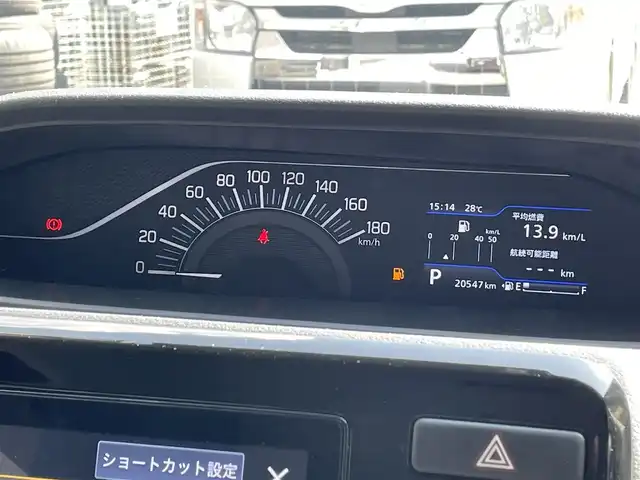 スズキ ソリオ HV MZ 滋賀県 2023(令5)年 2.1万km メロウディープレッドパール 禁煙車/純正９型ナビ/CD/DVD/Bluetooth/フルセグTV/全方位カメラ/ETC/ドラレコ前後/両側パワースライドドア/HUD/レーダークルーズコントロール/アイドリングストップ/シートヒーター/オートライト/LEDヘッドライト/オートハイビーム/衝突軽減ブレーキ/純正アルミホイール/純正フロアマット/ドアバイザー/革巻きステアリング/ステアリングスイッチ/コーナーセンサー