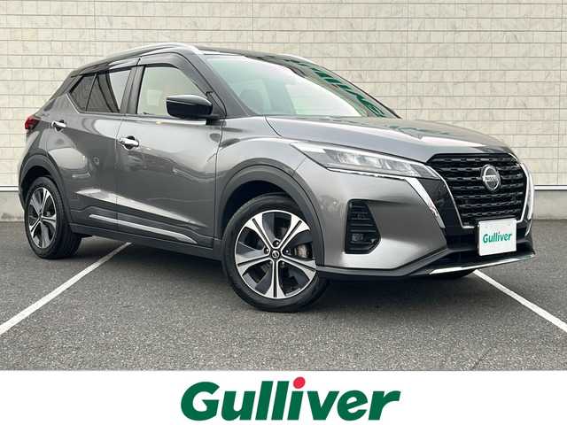 日産 キックス X ツートーンインテリアED 栃木県 2020(令2)年 5.4万km ダークメタルグレー/ピュアブラック 2トーン ワンオーナー/スペアキー/ETC/前後ドライブレコーダー/純正ナビ/バックカメラ/アラウンドビューモニター/インテリジェントルームミラー/Bluetooth/フルセグTV/プロパイロット/クルーズコントロール/横滑り防止機能/衝突被害軽減システム/コーナーセンサー/レザーシート/シートヒーター/ステアリングヒーター/プッシュスタート/ルーフレール/純正フロアマット