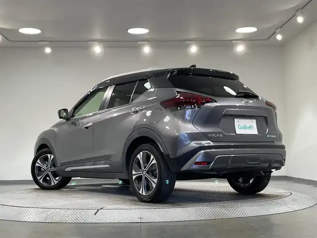 日産 キックス X ツートーンインテリアED 愛知県 2020(令2)年 5.4万km ダークメタルグレー/ピュアブラック 2トーン 純正9インチナビ/(SDナビ/FM/AM/フルセグTV/USB/Bluetooth/CD/DVD)/プロパイロット/衝突被害軽減システム/アラウンドビューモニター/禁煙車/バックカメラ/クリアランスソナー/ルーフレール/LEDヘッドライト/クルーズコントロール/スマートキー/シートヒーター/ステアリングヒーター/前後ドライブレコーダー/純正17インチAW/オートリトラウィンカーミラー/ビルトインETC/インテリジェントルームミラー/横滑り防止機能/ステアリングヒーター/プッシュスタート/純正フロアマット