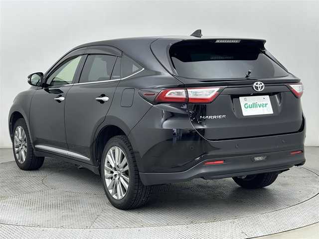 トヨタ ハリアー プログレス メタル&レザーP 道央・札幌 2018(平30)年 7.9万km ブラック ・４WD/・純正メモリナビ/・CD/DVD/SD/BT/USB/AUX/・フルセグTV/・JBLサウンド/・パノラマルーフ/・バックカメラ/サイドカメラ/・ビルトインETC/・トヨタセーフティーセンス/・プリクラッシュセーフティ/・レーンキープアシスト/・クリアランスソナー/・ブレーキホールド/・横滑り防止装置/・ステアリングスイッチ/・オートマチックハイビーム/・オートライト/・フォグランプ/・パワーバックドア/・D+N席シートヒーター/・D+N席パワーシート(D席メモリ付き)/・純正18インチAW/・純正フロアマット/・ドアバイザー/・プッシュスタート/・スマートキー/・スペアキー（カードキー）/・保証書/・取扱説明書