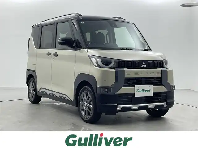 三菱 デリカミニ T プレミアム 福井県 2025(令7)年 0.1千km アイボリーⅡ 届出済み未使用車/4WD/純正９インチディスプレイオーディオ/Bluetooth/USB/HDMI/AppleCarPlay/AndroidAuto/AM/FM/３Dマルチアラウンドビューモニター/マイパイロット/・レーダークルーズコントロール/・衝突被害軽減ブレーキシステム（ＦＣＭ）/・車線逸脱警報システム（ＬＤＷ）/・オートマチックハイビーム（ＡＨＢ）/・後側方車両検知警報システム（ＢＳＷ／ＬＣＡ）/・コーナーセンサー/デジタルインナーミラー/前後ドライブレコーダー/純正オプションサイドデカール/両側パワースライドドア/ハーフレザーシート/前席シートヒーター/パドルシフト/ステアリングヒーター/ステアリングスイッチ/アダプティブLEDヘッドライト/LEDフォグランプ/電動格納式ヒーテッドドアミラー/リアサーキュレーター/ダウンヒルアシストコントロール/アイドリングストップ/横滑り防止機能/プッシュスタート/スマートキー×2/純正15インチAW/ロールサンシェード/シートバックテーブル