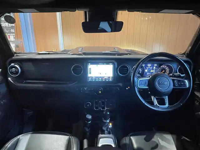 クライスラー・ジープ ジープ ラングラー アンリミテッド サハラ 宮城県 2020(令2)年 4万km ガンＭ アダプティブクルーズコントロール/ブラインドスポットモニター/純正ナビゲーションシステム/フルセグTV/フロント/サイド/バックカメラ/AppleCarPlay/ブラックレザーシート/シートヒーター/ステアリングヒーター/LEDヘッドライト/オートライト/純正18インチAW/スマートキー/ETC車載器/ステアリングスイッチ/アイドリングストップ