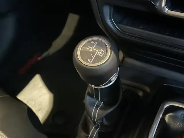 クライスラー・ジープ ジープ ラングラー アンリミテッド サハラ 宮城県 2020(令2)年 4万km ガンＭ アダプティブクルーズコントロール/ブラインドスポットモニター/純正ナビゲーションシステム/フルセグTV/フロント/サイド/バックカメラ/AppleCarPlay/ブラックレザーシート/シートヒーター/ステアリングヒーター/LEDヘッドライト/オートライト/純正18インチAW/スマートキー/ETC車載器/ステアリングスイッチ/アイドリングストップ