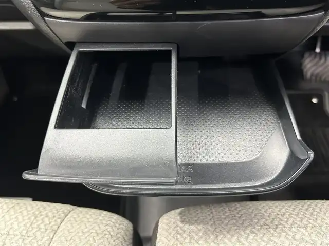 日産 デイズ X 鹿児島県 2024(令6)年 1.1万km ホワイトパール オーディオ　/全方位カメラ　/バックカメラ　/衝突軽減ブレーキ　/アイドリングストップ　/前後コーナーセンサー　/ステアリングリモコン/ＬＥＤヘッドライト　/ヘッドライトレベライザー　/ＵＳＢ充電ソケット　/禁煙