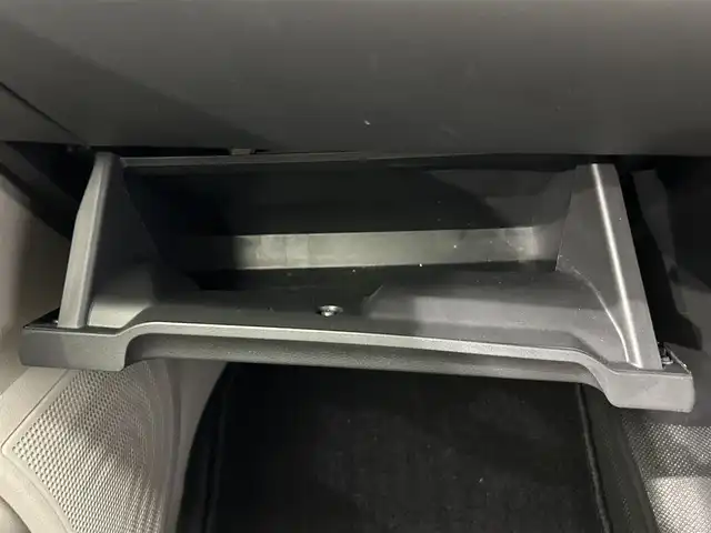 日産 デイズ X 鹿児島県 2024(令6)年 1.1万km ホワイトパール オーディオ　/全方位カメラ　/バックカメラ　/衝突軽減ブレーキ　/アイドリングストップ　/前後コーナーセンサー　/ステアリングリモコン/ＬＥＤヘッドライト　/ヘッドライトレベライザー　/ＵＳＢ充電ソケット　/禁煙