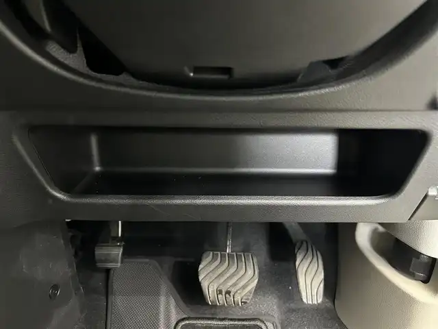 日産 デイズ X 鹿児島県 2024(令6)年 1.1万km ホワイトパール オーディオ　/全方位カメラ　/バックカメラ　/衝突軽減ブレーキ　/アイドリングストップ　/前後コーナーセンサー　/ステアリングリモコン/ＬＥＤヘッドライト　/ヘッドライトレベライザー　/ＵＳＢ充電ソケット　/禁煙