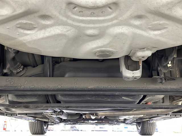 トヨタ プリウス G 岐阜県 2012(平24)年 14.3万km シルバーM 社外ナビ/　(AM/FM/CD/DVD/Bluetooth/TV)/バックカメラ/クルーズコントロール/ハーフレザーシート/革巻きステアリング/ステアリングリモコン/ドライブレコーダー/ETC/HIDヘッドライト/純正フロアマット