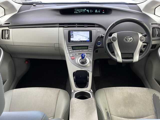トヨタ プリウス G 岐阜県 2012(平24)年 14.3万km シルバーM 社外ナビ/　(AM/FM/CD/DVD/Bluetooth/TV)/バックカメラ/クルーズコントロール/ハーフレザーシート/革巻きステアリング/ステアリングリモコン/ドライブレコーダー/ETC/HIDヘッドライト/純正フロアマット