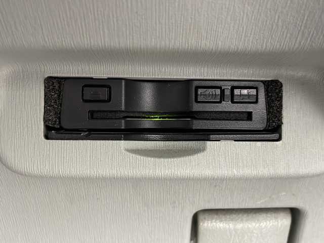 トヨタ プリウス G 岐阜県 2012(平24)年 14.3万km シルバーM 社外ナビ/　(AM/FM/CD/DVD/Bluetooth/TV)/バックカメラ/クルーズコントロール/ハーフレザーシート/革巻きステアリング/ステアリングリモコン/ドライブレコーダー/ETC/HIDヘッドライト/純正フロアマット
