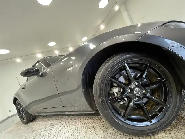 マツダ ロードスター S レザーパッケージ 愛知県 2020(令2)年 2.4万km マシーングレープレミアムM 純正ナビ/（FM/AM/aha/Stitcher/Bluetooth/USB/CD/DVD/AUX/フルセグTV）　/ＢＯＳＥサウンド　/シートヒーター　/ＬＥＤヘッドライト　/Ｉ－ＳＴＯＰ　/クルーズコントロール　/衝突軽減ブレーキ/ブラインドスポットモニター　/コーナーセンサー　/レーンキープアシスト　/プッシュスタート　/スマートキー/ミュージックプレイヤー接続/純正フロアマット/純正16インチアルミホイール/オートライト