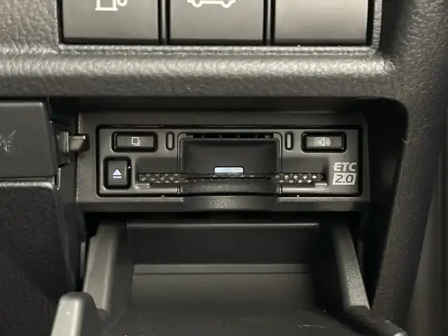 レクサス ＬＢＸ モリゾウ RR 愛知県 2025(令7)年 0.9万km 白Ⅱ ワンオーナー/6速MT/４WD/2トーン/禁煙車/純正9.8インチナビ/（AM/FM/Bluetooth/USB/フルセグTV）/全方位カメラ/マークレビンソン/レクサスセーフティシステム/・プリクラッシュセーフティ/・レーダークルーズコントロール/・レーントレーシングアシスト/・レーンディパーチャーアラート/・プロアクティブドライビングシステム/・アダプティブハイビームシステム/・パーキングサポートブレーキ/・ブラインドスポットモニター/・安心降車アシスト/・リアクロストラフィックアラート/ヘッドアップディスプレイ/ETC2.0/ワイヤレス充電/黒レザーシート/パワーシート/メモリシート/シートヒーター/ステアリングヒーター/パワーバックドア/純正19インチアルミホイール/純正キャリパー/LEDヘッドライト/フロントフォグランプ/スマートキー/プッシュスタート/純正フロアマット/横滑り防止装置