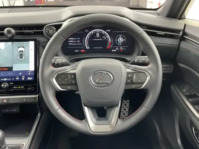 レクサス ＬＢＸ モリゾウ RR 愛知県 2025(令7)年 0.9万km 白Ⅱ ワンオーナー/6速MT/４WD/2トーン/禁煙車/純正9.8インチナビ/（AM/FM/Bluetooth/USB/フルセグTV）/全方位カメラ/マークレビンソン/レクサスセーフティシステム/・プリクラッシュセーフティ/・レーダークルーズコントロール/・レーントレーシングアシスト/・レーンディパーチャーアラート/・プロアクティブドライビングシステム/・アダプティブハイビームシステム/・パーキングサポートブレーキ/・ブラインドスポットモニター/・安心降車アシスト/・リアクロストラフィックアラート/ヘッドアップディスプレイ/ETC2.0/ワイヤレス充電/黒レザーシート/パワーシート/メモリシート/シートヒーター/ステアリングヒーター/パワーバックドア/純正19インチアルミホイール/純正キャリパー/LEDヘッドライト/フロントフォグランプ/スマートキー/プッシュスタート/純正フロアマット/横滑り防止装置