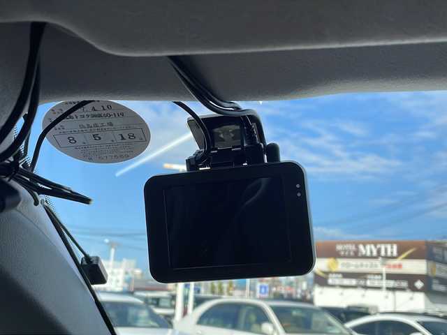 トヨタ ＭＩＲＡＩ 徳島県 2019(平31)年 4.6万km 白Ⅱ 純正9インチナビ【DSZT-YB4Y】/バックカメラ/レーダークルーズコントロール/前席パワーシート（D+N席）/メモリー機能（D席）/全席シートヒーター/ステアリングヒーター/レーンディパーチャーアラート〔LDA〕/プリクラッシュセーフティ〔PCS〕/ブラインドスポットモニター〔BSM〕/前後コーナーセンサー/LEDヘッドライト/オートハイビーム/フルオートウィンドウ/スペアキー/ETC2.0/前後ドラレコ/純正17AW/純正フロアマット/ボディカラー/カラーコード【2NL】/「ブラック/ホワイトパールクリスタルシャイン」