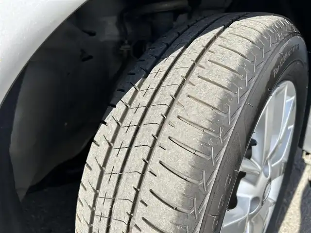 日産 ノート e－パワー X Vセレクション 宮城県 2020(令2)年 8.3万km ブリリアントシルバー 地図SDカードなし/ワンオーナー/インテリジェントエマージェンシーブレーキ/車線逸脱警報/踏み間違い衝突防止アシスト/コーナーセンサー/インテリジェントルームミラー/インテリジェントアラウンドビューモニター/純正7インチナビ/(フルセグTV/CD/DVD/SD/BT/AUX)/ドライブレコーダー前後/ETC/オートエアコン/ドライブセレクト/ステアリングスイッチ/プッシュスタート＆スマートキー/ウインカー付き電動格納ミラー/純正フロアマット/LEDヘッドライト/ハイビームアシスト/フォグランプ/オートライト/純正15インチAW