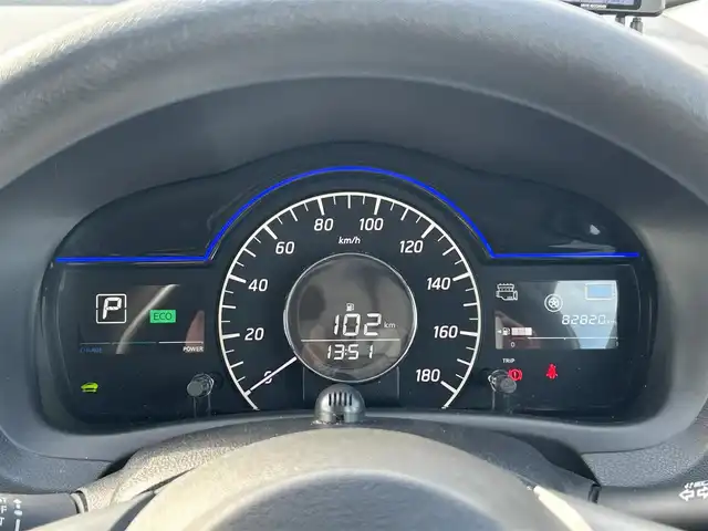 日産 ノート e－パワー X Vセレクション 宮城県 2020(令2)年 8.3万km ブリリアントシルバー 地図SDカードなし/ワンオーナー/インテリジェントエマージェンシーブレーキ/車線逸脱警報/踏み間違い衝突防止アシスト/コーナーセンサー/インテリジェントルームミラー/インテリジェントアラウンドビューモニター/純正7インチナビ/(フルセグTV/CD/DVD/SD/BT/AUX)/ドライブレコーダー前後/ETC/オートエアコン/ドライブセレクト/ステアリングスイッチ/プッシュスタート＆スマートキー/ウインカー付き電動格納ミラー/純正フロアマット/LEDヘッドライト/ハイビームアシスト/フォグランプ/オートライト/純正15インチAW