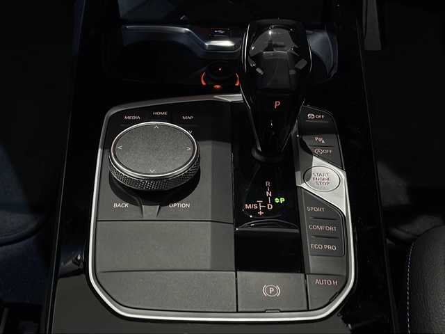 ＢＭＷ １１８ｄ Mスポーツ 新潟県 2020(令2)年 4万km アルピンホワイトⅢ オプション/iDriveナビゲーションパッケージ/-BMWライブコックピット/-HDDナビゲーションシステム/-BMWインテリジェントパーソナルアシスタント/-DSRC車載器（ルームミラー内蔵、ETC機能付）/-BMWコネクテッドドライブプロフェッショナル/コンフォートパッケージ/-オートマチックテールゲートオペレーション（オープン/クローズ）/-アクティブクルーズコントロール（ストップ&ゴー機能付）/ストレージパッケージ/-ストレージコンパートメントパッケージ/-ラゲージコンパートメントパッケージ/-ラゲージコンパートメントネット/主要装備/バックカメラ/運転席パワーシート/ブラインドスポットアシスト/純正18インチアルミホイール