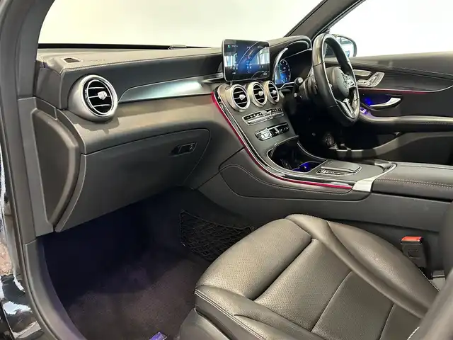 メルセデス・ベンツ ＧＬＣ２２０ d 4マチック ナイトED 愛知県 2020(令2)年 3.6万km オブシディアンブラック パノラミックスライディングルーフ/レーダーセーフティーパッケージ/純正ナビ/液晶メーター/黒革シート/全席シートヒーター/パワーシート/パワーバックドア/ブラックルーフレール/３６０°カメラ/プッシュスタート/ＡＣＣ/ＥＴＣ２．０