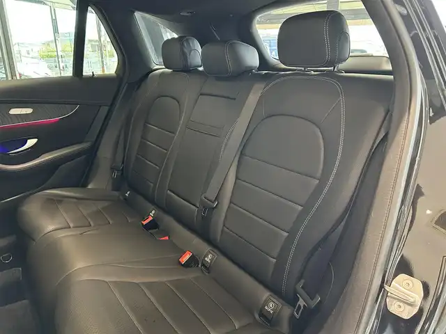 メルセデス・ベンツ ＧＬＣ２２０ d 4マチック ナイトED 愛知県 2020(令2)年 3.6万km オブシディアンブラック パノラミックスライディングルーフ/レーダーセーフティーパッケージ/純正ナビ/液晶メーター/黒革シート/全席シートヒーター/パワーシート/パワーバックドア/ブラックルーフレール/３６０°カメラ/プッシュスタート/ＡＣＣ/ＥＴＣ２．０