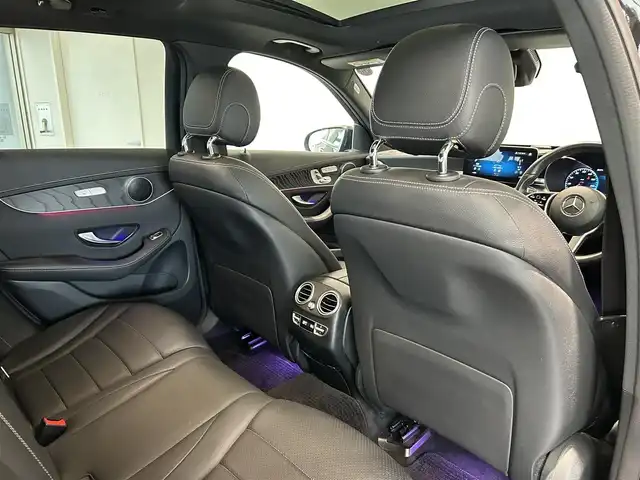 メルセデス・ベンツ ＧＬＣ２２０ d 4マチック ナイトED 愛知県 2020(令2)年 3.6万km オブシディアンブラック パノラミックスライディングルーフ/レーダーセーフティーパッケージ/純正ナビ/液晶メーター/黒革シート/全席シートヒーター/パワーシート/パワーバックドア/ブラックルーフレール/３６０°カメラ/プッシュスタート/ＡＣＣ/ＥＴＣ２．０