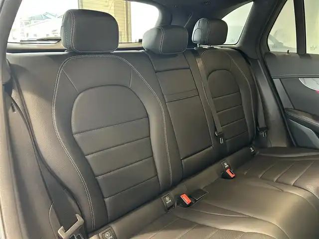 メルセデス・ベンツ ＧＬＣ２２０ d 4マチック ナイトED 愛知県 2020(令2)年 3.6万km オブシディアンブラック パノラミックスライディングルーフ/レーダーセーフティーパッケージ/純正ナビ/液晶メーター/黒革シート/全席シートヒーター/パワーシート/パワーバックドア/ブラックルーフレール/３６０°カメラ/プッシュスタート/ＡＣＣ/ＥＴＣ２．０