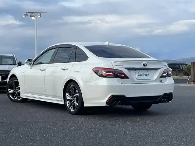 トヨタ クラウン ハイブリッド RS アドバンス 島根県 2018(平30)年 7.7万km ホワイトパールクリスタルシャイン 登録時走行距離　76966km/純正SDナビ【CD/DVD/Bluetooth/Blu-lay】/フルセグテレビ/レーダークルーズコントロール/全周囲カメラ/ブラインドスポットモニター/ヘッドアップディスプレイ/デジタルインナーミラー/フォグランプ/前席パワーシート/電動パーキングブレーキ/オートライト/オートブレーキホールド/ドライブレコーダー/ETC2.0/純正18インチアルミホイール