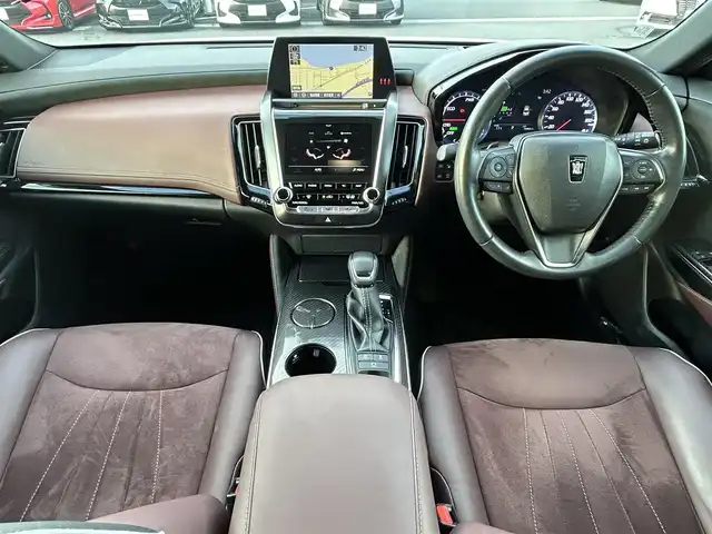 トヨタ クラウン ハイブリッド RS アドバンス 島根県 2018(平30)年 7.7万km ホワイトパールクリスタルシャイン 登録時走行距離　76966km/純正SDナビ【CD/DVD/Bluetooth/Blu-lay】/フルセグテレビ/レーダークルーズコントロール/全周囲カメラ/ブラインドスポットモニター/ヘッドアップディスプレイ/デジタルインナーミラー/フォグランプ/前席パワーシート/電動パーキングブレーキ/オートライト/オートブレーキホールド/ドライブレコーダー/ETC2.0/純正18インチアルミホイール