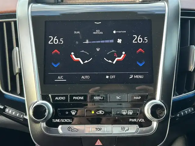 トヨタ クラウン ハイブリッド RS アドバンス 島根県 2018(平30)年 7.7万km ホワイトパールクリスタルシャイン 登録時走行距離　76966km/純正SDナビ【CD/DVD/Bluetooth/Blu-lay】/フルセグテレビ/レーダークルーズコントロール/全周囲カメラ/ブラインドスポットモニター/ヘッドアップディスプレイ/デジタルインナーミラー/フォグランプ/前席パワーシート/電動パーキングブレーキ/オートライト/オートブレーキホールド/ドライブレコーダー/ETC2.0/純正18インチアルミホイール