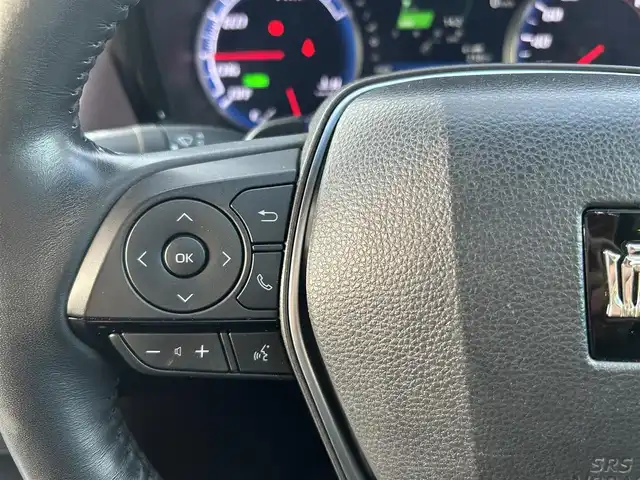 トヨタ クラウン ハイブリッド RS アドバンス 島根県 2018(平30)年 7.7万km ホワイトパールクリスタルシャイン 登録時走行距離　76966km/純正SDナビ【CD/DVD/Bluetooth/Blu-lay】/フルセグテレビ/レーダークルーズコントロール/全周囲カメラ/ブラインドスポットモニター/ヘッドアップディスプレイ/デジタルインナーミラー/フォグランプ/前席パワーシート/電動パーキングブレーキ/オートライト/オートブレーキホールド/ドライブレコーダー/ETC2.0/純正18インチアルミホイール