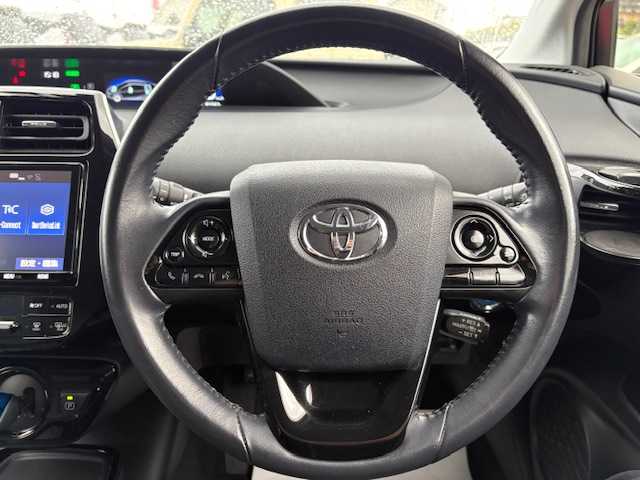 トヨタ プリウス A プレミアム　ツーリングセレ 大阪府 2019(平31)年 8.2万km エモーショナルレッドⅡ モデリスタエアロ/モデリスタ17インチアルミホイール/純正9型ナビ/バックカメラ/ヘッドアップディスプレイ/ブラインドスポットモニター/パーキングアシスト/トヨタセーフティセンス/黒革シート/パワーシート/シートヒーター/シートクーラー/純正ドライブレコーダー/ビルトインETC/スマートキー×2