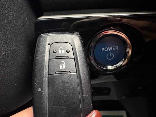 トヨタ プリウス A プレミアム　ツーリングセレ 大阪府 2019(平31)年 8.2万km エモーショナルレッドⅡ モデリスタエアロ/モデリスタ17インチアルミホイール/純正9型ナビ/バックカメラ/ヘッドアップディスプレイ/ブラインドスポットモニター/パーキングアシスト/トヨタセーフティセンス/黒革シート/パワーシート/シートヒーター/シートクーラー/純正ドライブレコーダー/ビルトインETC/スマートキー×2