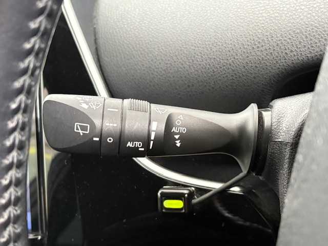 トヨタ プリウス A プレミアム　ツーリングセレ 大阪府 2019(平31)年 8.2万km エモーショナルレッドⅡ モデリスタエアロ/モデリスタ17インチアルミホイール/純正9型ナビ/バックカメラ/ヘッドアップディスプレイ/ブラインドスポットモニター/パーキングアシスト/トヨタセーフティセンス/黒革シート/パワーシート/シートヒーター/シートクーラー/純正ドライブレコーダー/ビルトインETC/スマートキー×2