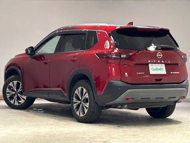 日産 エクストレイル X e－4ORCE 宮城県 2022(令4)年 1.6万km カーマインレッド ３６０°セーフティアシスト/・プロパイロット/・インテリジェントエマージェンシーブレーキ/・インテリジェントFCW（前方衝突予測警報）/・インテリジェントLI（車検逸脱防止支援システム）/・インテリジェントBSI（後側方衝突防止支援システム）/・ペダル踏み間違い防止機能/・急発進抑制装置/４WD/・ダウンヒルアシスト/純正ナビ/・フルセグTV/Bluetooth/USB/・ETC/・ドライブレコーダー前後/デジタルインナーミラー/ブラインドスポットモニター/電子パーキング/・オートブレーキホールド/革巻ステアリング/・ステアリングスイッチ/・ステアリングヒーター/パワーシート（運転席）/・シートヒーター（運転席）/プッシュスタート/・スマートキー/・アイドリングストップ/LEDヘッドライト/・オートライト/・オートハイビーム/電動格納ミラー/・純正フロアマット/・純正アルミホイール/・純正ドアバイザー/・ルーフレール