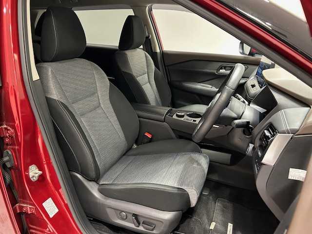 日産 エクストレイル X e－4ORCE 宮城県 2022(令4)年 1.6万km カーマインレッド ３６０°セーフティアシスト/・プロパイロット/・インテリジェントエマージェンシーブレーキ/・インテリジェントFCW（前方衝突予測警報）/・インテリジェントLI（車検逸脱防止支援システム）/・インテリジェントBSI（後側方衝突防止支援システム）/・ペダル踏み間違い防止機能/・急発進抑制装置/４WD/・ダウンヒルアシスト/純正ナビ/・フルセグTV/Bluetooth/USB/・ETC/・ドライブレコーダー前後/デジタルインナーミラー/ブラインドスポットモニター/電子パーキング/・オートブレーキホールド/革巻ステアリング/・ステアリングスイッチ/・ステアリングヒーター/パワーシート（運転席）/・シートヒーター（運転席）/プッシュスタート/・スマートキー/・アイドリングストップ/LEDヘッドライト/・オートライト/・オートハイビーム/電動格納ミラー/・純正フロアマット/・純正アルミホイール/・純正ドアバイザー/・ルーフレール