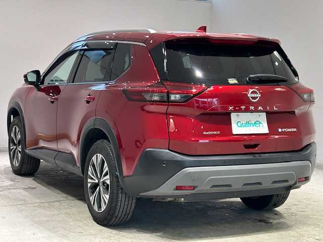 日産 エクストレイル X e－4ORCE 宮城県 2022(令4)年 1.6万km カーマインレッド ３６０°セーフティアシスト/・プロパイロット/・インテリジェントエマージェンシーブレーキ/・インテリジェントFCW（前方衝突予測警報）/・インテリジェントLI（車検逸脱防止支援システム）/・インテリジェントBSI（後側方衝突防止支援システム）/・ペダル踏み間違い防止機能/・急発進抑制装置/４WD/・ダウンヒルアシスト/純正ナビ/・フルセグTV/Bluetooth/USB/・ETC/・ドライブレコーダー前後/デジタルインナーミラー/ブラインドスポットモニター/電子パーキング/・オートブレーキホールド/革巻ステアリング/・ステアリングスイッチ/・ステアリングヒーター/パワーシート（運転席）/・シートヒーター（運転席）/プッシュスタート/・スマートキー/・アイドリングストップ/LEDヘッドライト/・オートライト/・オートハイビーム/電動格納ミラー/・純正フロアマット/・純正アルミホイール/・純正ドアバイザー/・ルーフレール