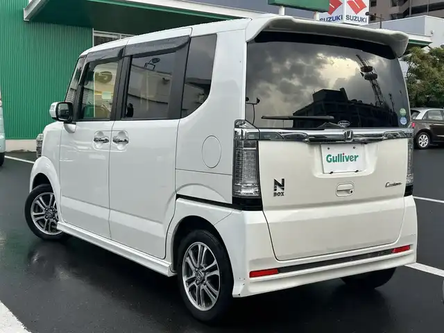 ホンダ Ｎ ＢＯＸ カスタム SSパッケージ 島根県 2016(平28)年 7.9万km プレミアムホワイトパールⅡ 社外メモリナビ　/フルセグTV　/ＤＶＤ再生　/Ｂｌｕｅｔｏｏｔｈ接続　/バックカメラ　/ビルトインＥＴＣ　/両側パワースライドドア　/アイドリングストップ　/衝突軽減ブレーキ/シートーヒーター　/スマートキー/プッシュスタート　/純正ＨＩＤヘッドライト　/純正１４インチアルミホイール/純正フロアマット