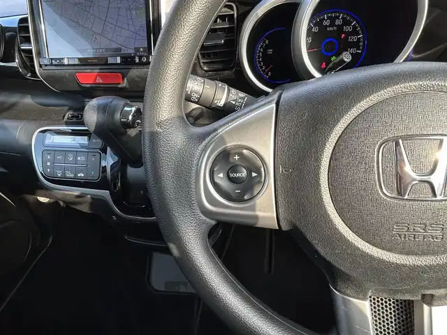 ホンダ Ｎ ＢＯＸ カスタム SSパッケージ 島根県 2016(平28)年 7.9万km プレミアムホワイトパールⅡ 社外メモリナビ　/フルセグTV　/ＤＶＤ再生　/Ｂｌｕｅｔｏｏｔｈ接続　/バックカメラ　/ビルトインＥＴＣ　/両側パワースライドドア　/アイドリングストップ　/衝突軽減ブレーキ/シートーヒーター　/スマートキー/プッシュスタート　/純正ＨＩＤヘッドライト　/純正１４インチアルミホイール/純正フロアマット