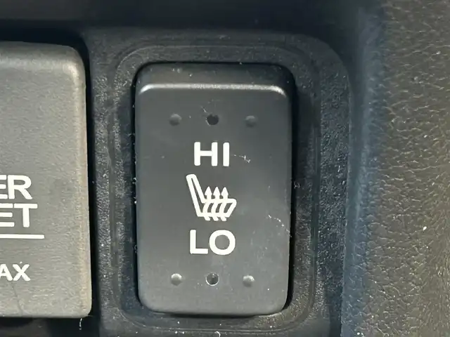 ホンダ Ｎ ＢＯＸ カスタム SSパッケージ 島根県 2016(平28)年 7.9万km プレミアムホワイトパールⅡ 社外メモリナビ　/フルセグTV　/ＤＶＤ再生　/Ｂｌｕｅｔｏｏｔｈ接続　/バックカメラ　/ビルトインＥＴＣ　/両側パワースライドドア　/アイドリングストップ　/衝突軽減ブレーキ/シートーヒーター　/スマートキー/プッシュスタート　/純正ＨＩＤヘッドライト　/純正１４インチアルミホイール/純正フロアマット