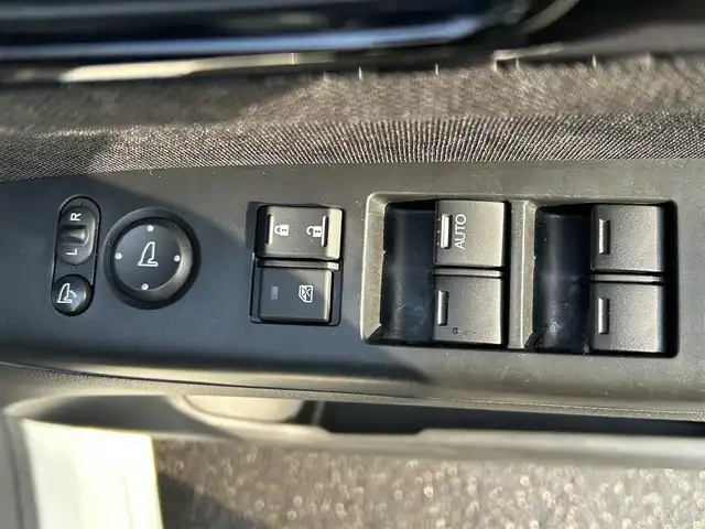 ホンダ Ｎ ＢＯＸ カスタム SSパッケージ 島根県 2016(平28)年 7.9万km プレミアムホワイトパールⅡ 社外メモリナビ　/フルセグTV　/ＤＶＤ再生　/Ｂｌｕｅｔｏｏｔｈ接続　/バックカメラ　/ビルトインＥＴＣ　/両側パワースライドドア　/アイドリングストップ　/衝突軽減ブレーキ/シートーヒーター　/スマートキー/プッシュスタート　/純正ＨＩＤヘッドライト　/純正１４インチアルミホイール/純正フロアマット