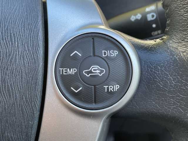 トヨタ アクア G 茨城県 2014(平26)年 4.8万km ライムホワイトパールクリスタルシャイン 純正ナビ【BT/CD/DVD/AM/FM/フルセグ】/バックカメラ/シートヒーター/ETC/フォグライト/オートライト/盗難防止装置/横滑り防止装置/純正フロアマット/保証書/スペアキー×１