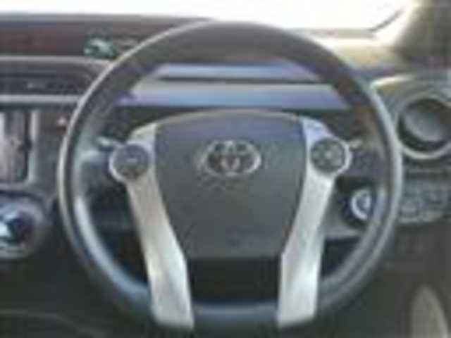 トヨタ アクア G 茨城県 2014(平26)年 4.8万km ライムホワイトパールクリスタルシャイン 純正ナビ【BT/CD/DVD/AM/FM/フルセグ】/バックカメラ/シートヒーター/ETC/フォグライト/オートライト/盗難防止装置/横滑り防止装置/純正フロアマット/保証書/スペアキー×１