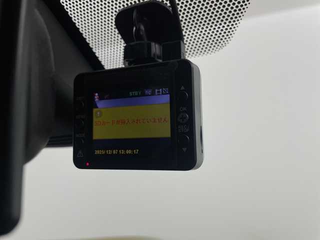 トヨタ ヤリスクロス ハイブリッド Z 埼玉県 2021(令3)年 6.4万km ブラックマイカ/ブラスゴールドメタリック 2トーン 純正ディスプレイオーディオ　/パノラミックビューモニター　/全方位カメラ/トヨタセーフティーセンス　/フルセグＴＶ　/ＣＤ・ＤＶＤ再生/BSM/パーキングアシスト　/前席シートヒーター　/運転席パワーシート/純正アルミホイール/オートマチックハイビーム　/社外ドラレコ　/ＥＴＣ2.0/セーフティーレーダー/オートマティックハイビーム/フォグランプ