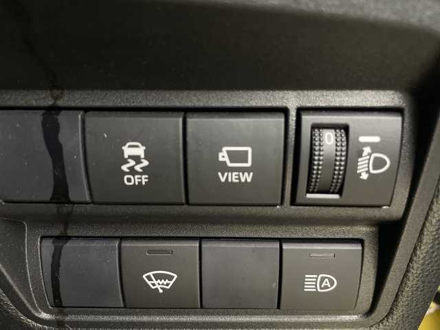 トヨタ ヤリスクロス ハイブリッド Z 埼玉県 2021(令3)年 6.4万km ブラックマイカ/ブラスゴールドメタリック 2トーン 純正ディスプレイオーディオ　/パノラミックビューモニター　/全方位カメラ/トヨタセーフティーセンス　/フルセグＴＶ　/ＣＤ・ＤＶＤ再生/BSM/パーキングアシスト　/前席シートヒーター　/運転席パワーシート/純正アルミホイール/オートマチックハイビーム　/社外ドラレコ　/ＥＴＣ2.0/セーフティーレーダー/オートマティックハイビーム/フォグランプ