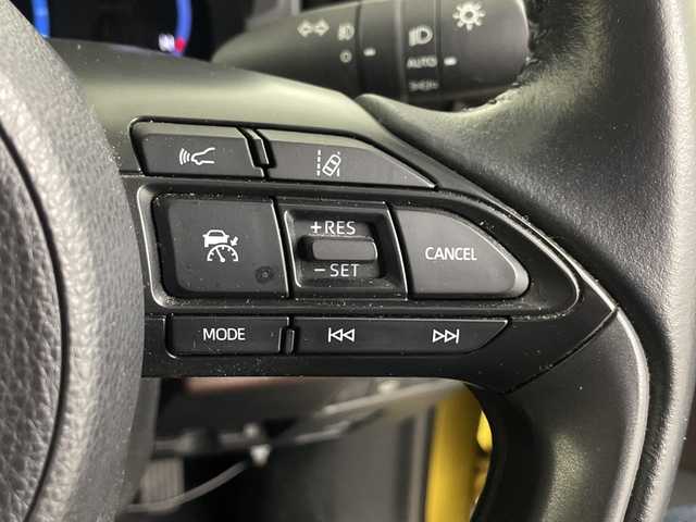 トヨタ ヤリスクロス ハイブリッド Z 埼玉県 2021(令3)年 6.4万km ブラックマイカ/ブラスゴールドメタリック 2トーン 純正ディスプレイオーディオ　/パノラミックビューモニター　/全方位カメラ/トヨタセーフティーセンス　/フルセグＴＶ　/ＣＤ・ＤＶＤ再生/BSM/パーキングアシスト　/前席シートヒーター　/運転席パワーシート/純正アルミホイール/オートマチックハイビーム　/社外ドラレコ　/ＥＴＣ2.0/セーフティーレーダー/オートマティックハイビーム/フォグランプ