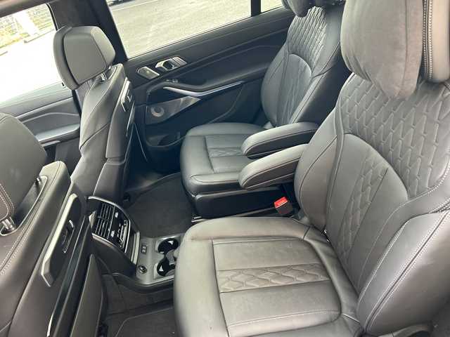 ＢＭＷ ＢＭＷ Ｘ７ xDrive40d Mスポーツ 滋賀県 2023(令5)年 3.4万km ミネラルホワイト ＜メーカーオプション＞/Bowers&Wilkinsダイアモンドサラウンドサウンドシステム/Mスポーツパッケージプロ/・Mスポーツエキゾーストシステム/・Mスポーツブレーキ/・Mシートベルト/・Mハイグロス・シャドーラインエクステリア/スカイラウンジパノラマルーフ/Bowers&Wilkinsダイアモンドサラウンドサウンドシステム/2列目コンフォートシート/・禁煙車/・BMWドライビングアシストプロ/車速追従クルコン/レーンキープアシスト/エマージェンシーブレーキシステム/・LEDヘッドライト