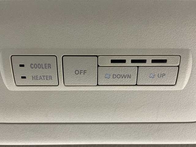 三菱 デリカＤ：５ アクティブギア 神奈川県 2017(平29)年 2.2万km ダイヤモンドブラックマイカ 4WD/ディーゼルターボ/純正MMCS対応SDナビゲーション【T15】/社外アルパインフリップダウンモニター/フロント/サイド/バックカメラ/フルセグ　Bluetooth　SD　CD DVD/両側電動スライドドア/クルーズコントロール/ハーフレザーシート/前席シートヒーター/革巻きステアリング/パドルシフト/ステアリングスイッチ/スマートキー/HIDヘッドランプ/オートライト/フロントフォグランプ/純正18インチアルミホイール/社外ETC/電格ウインカーミラー